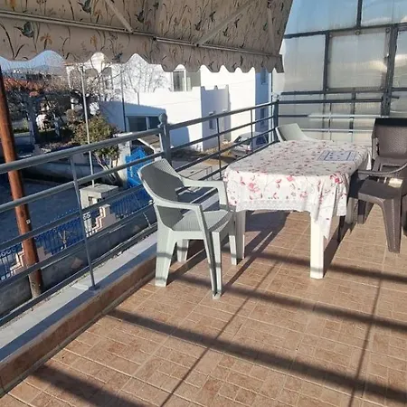 Apartment 70m2 Seaside Ofrínion